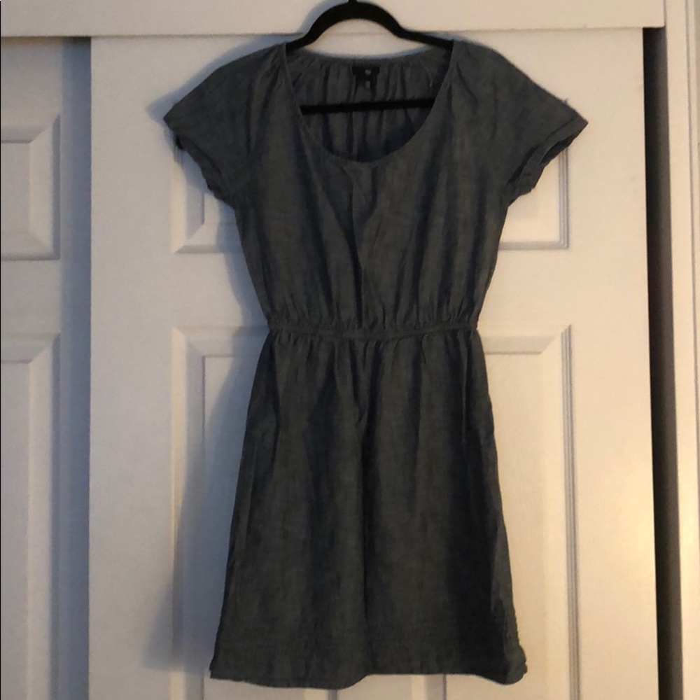 GAP Short sleeve denim dress
